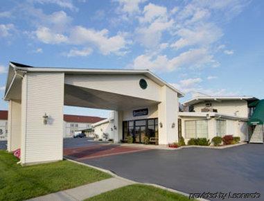 Travelodge Inn & Suites แลแธม ภายนอก รูปภาพ